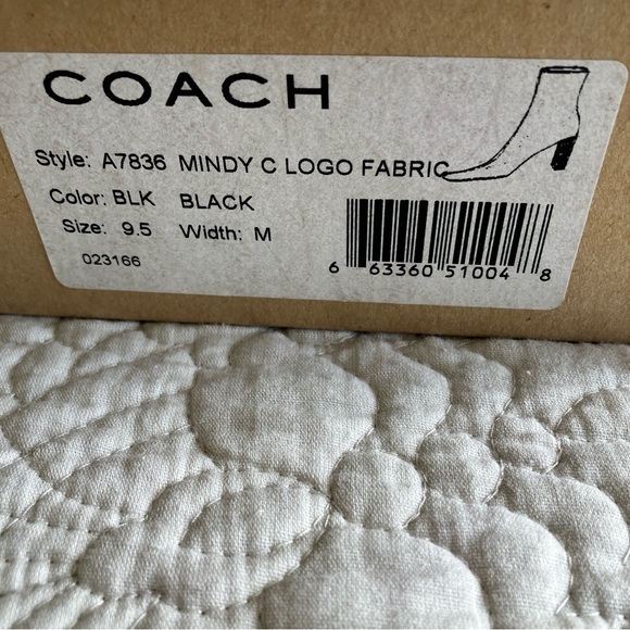 VTG Coach black fabric “C logo Mindy” ankle bootie - Picture 2 of 11